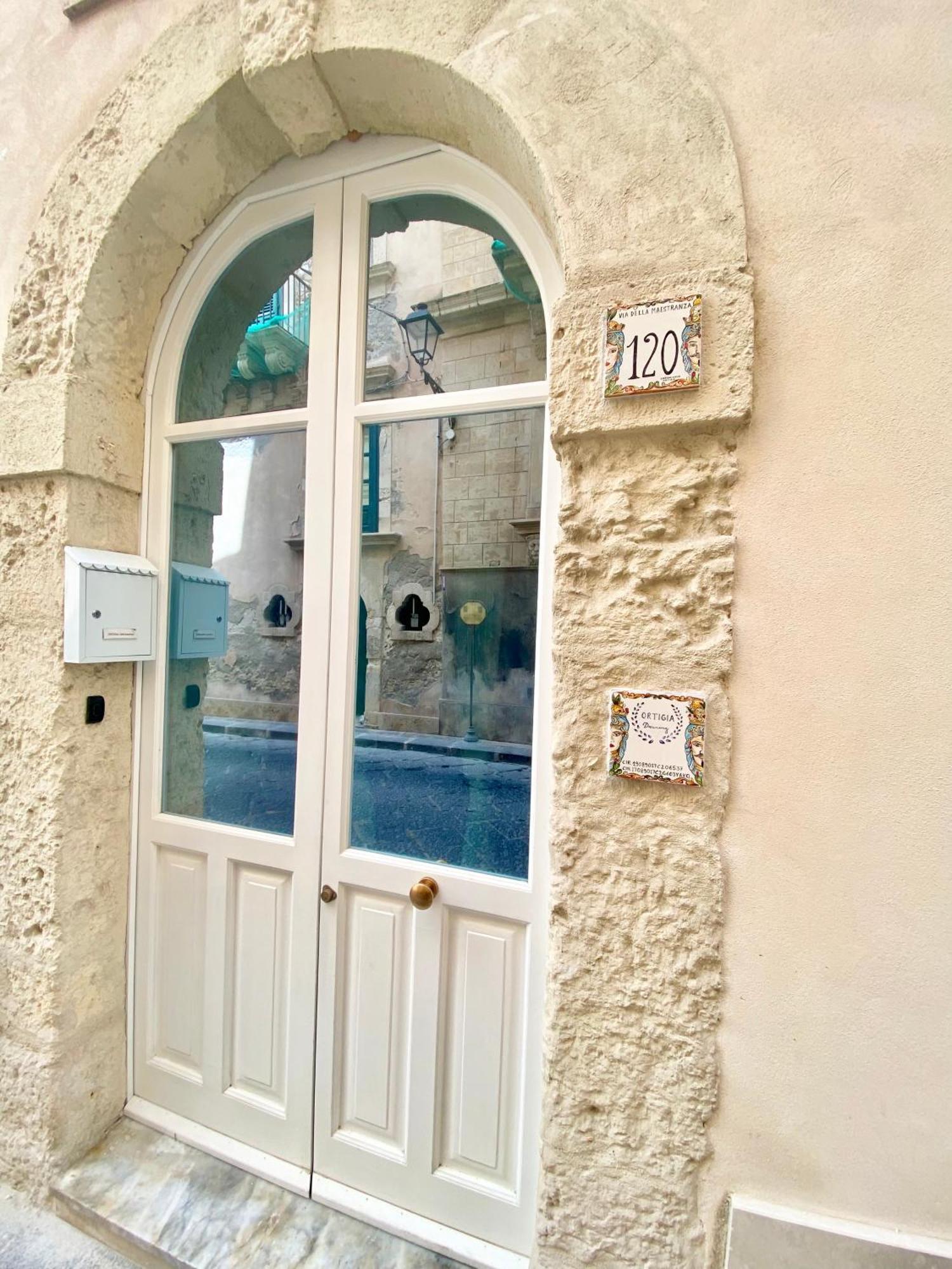 Ortigia Dreaming Apartamento Syracuse Exterior foto